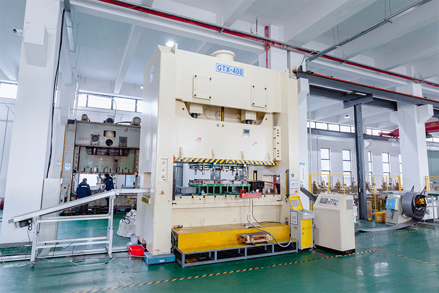 Echipamente de fabrică